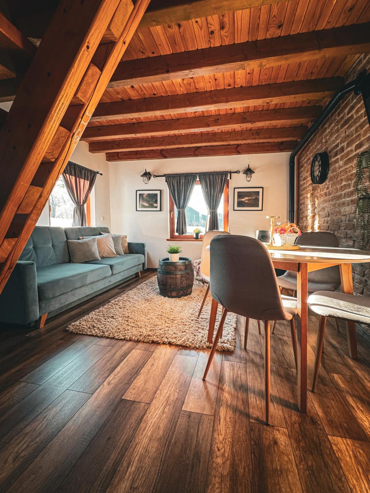 Woodenhouse With Two Apartments Otočac Exterior foto