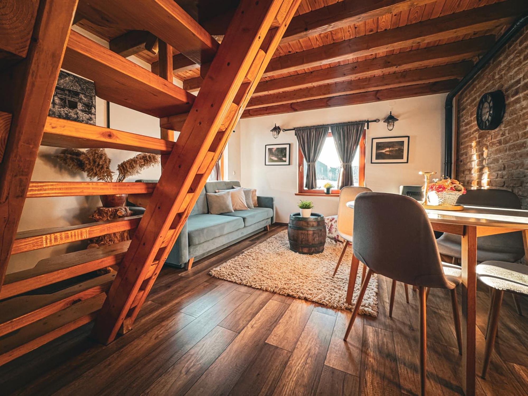 Woodenhouse With Two Apartments Otočac Exterior foto